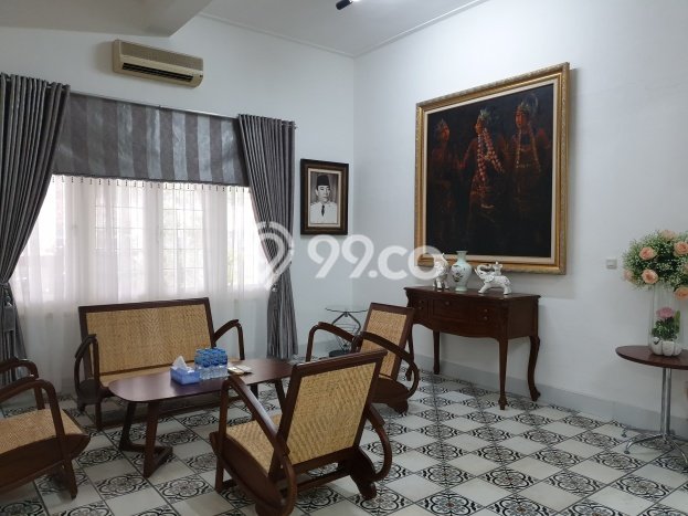 Rumah Mewah Siap Huni LT 1975m2 di Menteng, Jakarta Pusat Rumah Mewah Siap Huni LT 1975m2 di Menteng, Jakarta Pusat