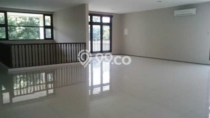 Rumah Elit Modern Tanpa Renovasi di Cipete Jakarta Selatan Rumah Elit Modern Tanpa Renovasi di Cipete Jakarta Selatan