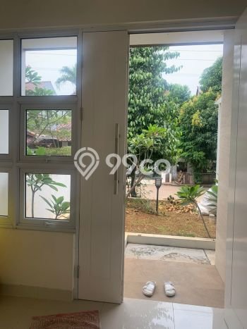 Lokasi strategis! Rumah siap huni disewakan di Cinere LB 115m2 Lokasi strategis! Rumah siap huni disewakan di Cinere LB 115m2