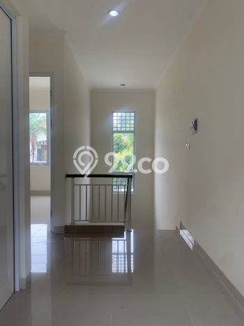 Lokasi strategis! Rumah siap huni disewakan di Cinere LB 115m2 Lokasi strategis! Rumah siap huni disewakan di Cinere LB 115m2