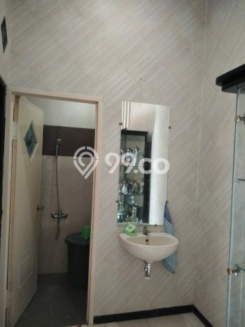 Dijual Cepat Rumah 4 KT 3 KM di Kawasan Komersial , Malang Dijual Cepat Rumah 4 KT 3 KM di Kawasan Komersial , Malang