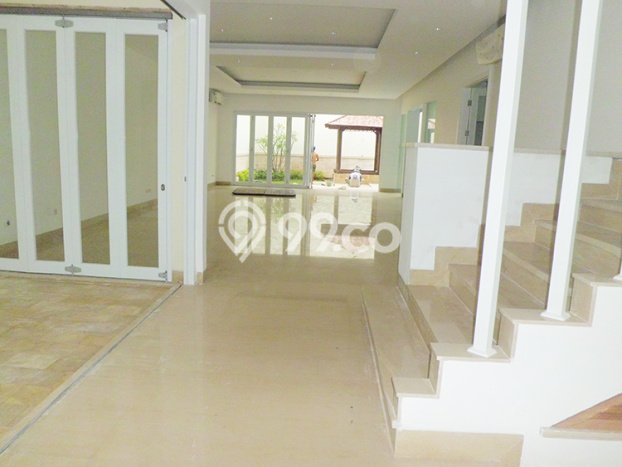 Disewakan! Rumah 4 Kamar Tidur &
4 Kamar Mandi di Pejaten, Jakarta Selatan Disewakan! Rumah 4 Kamar Tidur &
4 Kamar Mandi di Pejaten, Jakarta Selatan