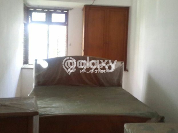 Rumah Lingkungan Asri kawasan , Malang, LT 264m2m² Bangunan 150m2m² Rumah Lingkungan Asri kawasan , Malang, LT 264m2m² Bangunan 150m2m²