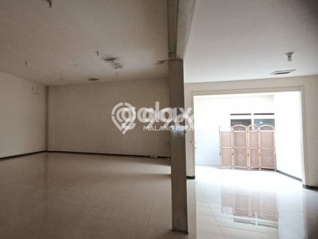 Rumah Strategis di Sukun, Dekat Sukun, Malang, Malang - LT 616m2m² Rumah Strategis di Sukun, Dekat Sukun, Malang, Malang - LT 616m2m²