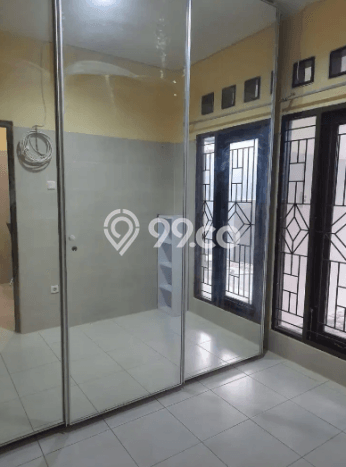 Disewakan Rumah Harga Terjangkau di Graha Raya Tangerang dengan 3 KT Disewakan Rumah Harga Terjangkau di Graha Raya Tangerang dengan 3 KT