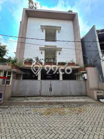 Hunian Eksklusif Dijual LT 197m2 di Cilandak, Jakarta Selatan Hunian Eksklusif Dijual LT 197m2 di Cilandak, Jakarta Selatan