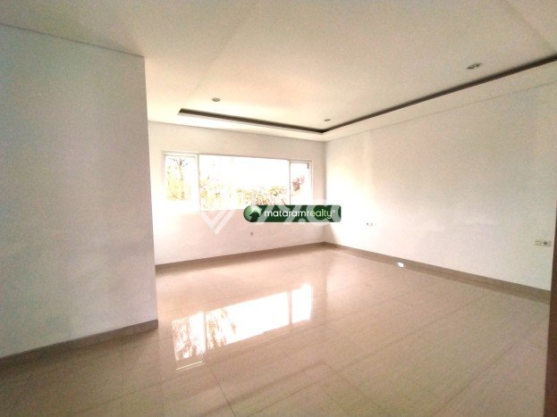 Rumah Baru siap Huni di Pasteur Rumah Baru siap Huni di Pasteur