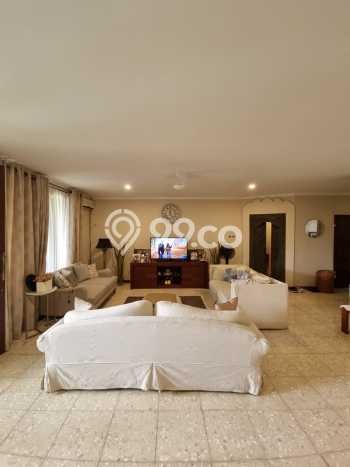 Ready to Use! Premium House LT 650m2 Desain Elegan di Kemang Ready to Use! Premium House LT 650m2 Desain Elegan di Kemang