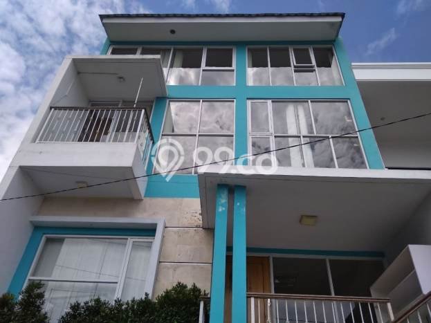 Rumah Modern Cantik 3 KT Bisa Langsung Pindah di Lembang Rumah Modern Cantik 3 KT Bisa Langsung Pindah di Lembang