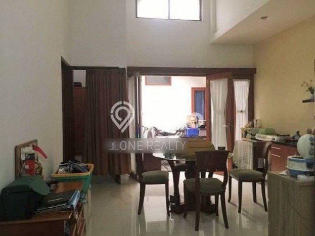 Rumah Elit LB 200m2 Siap Pakai Desain Elegan di Geger Kalong, Bandung Rumah Elit LB 200m2 Siap Pakai Desain Elegan di Geger Kalong, Bandung