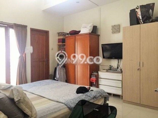 Rumah Elit LB 200m2 Siap Pakai Desain Elegan di Geger Kalong, Bandung Rumah Elit LB 200m2 Siap Pakai Desain Elegan di Geger Kalong, Bandung
