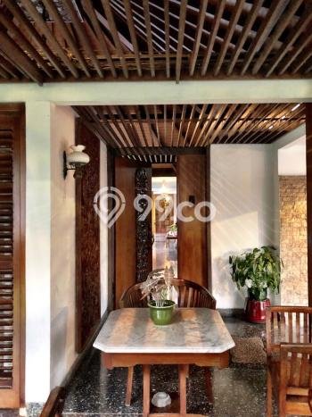 For Sale! Luxury House LT 990m2 Desain Elegan di Patra Kuningan For Sale! Luxury House LT 990m2 Desain Elegan di Patra Kuningan
