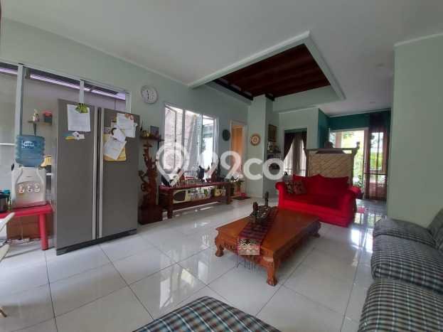 Dijual Rumah Elit Exclusive di Serpong, Tangerang Selatan Dijual Rumah Elit Exclusive di Serpong, Tangerang Selatan