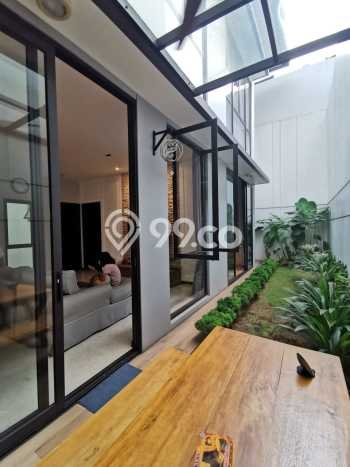 Rumah Asri di BSD City, Tangerang, LT 220m² Bangunan 337m² Rumah Asri di BSD City, Tangerang, LT 220m² Bangunan 337m²