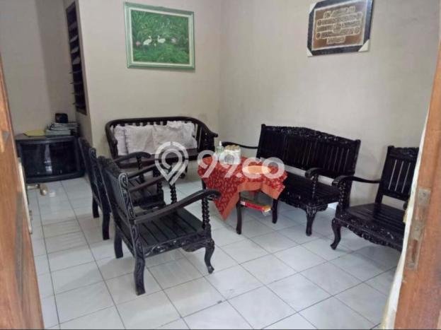 Rumah Luas Asri 3 KT Siap Pakai di Tanah Kusir Jakarta Selatan Rumah Luas Asri 3 KT Siap Pakai di Tanah Kusir Jakarta Selatan