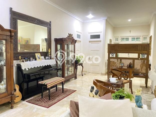BEST INVESTMENT! Rumah di Ragunan, LT 740m² Bangunan 340m² BEST INVESTMENT! Rumah di Ragunan, LT 740m² Bangunan 340m²