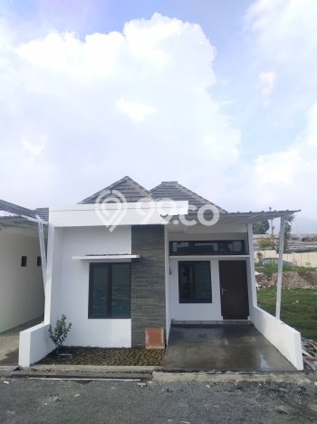 Rumah Nyaman 2 KT LB 38m2 Kondisi Bagus di Cihanjuang Rumah Nyaman 2 KT LB 38m2 Kondisi Bagus di Cihanjuang