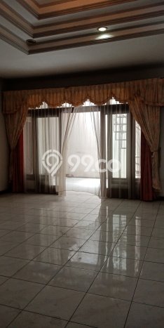 HOT LISTING! Rumah Siap Huni lokasi , Bandung, LT 200m2m² Bangunan 160m2m² HOT LISTING! Rumah Siap Huni lokasi , Bandung, LT 200m2m² Bangunan 160m2m²