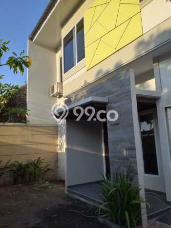 Rumah Nyaman area Colomadu, Solo, Luas 166m2m² Bangunan 120m2m² Rumah Nyaman area Colomadu, Solo, Luas 166m2m² Bangunan 120m2m²