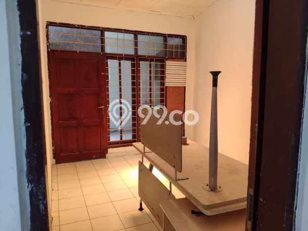 Rumah Siap Pakai di Buah Batu, Bandung, LT 167m2m² LB 160m2m² Rumah Siap Pakai di Buah Batu, Bandung, LT 167m2m² LB 160m2m²