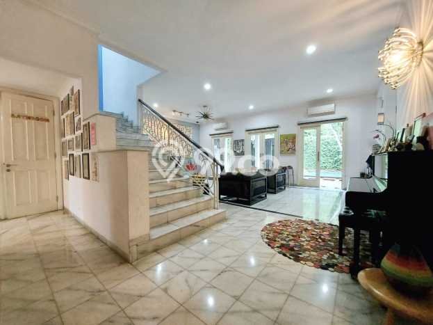 Rumah Berkualitas di Pondok Pinang, Jakarta Selatan, LT 453m² LB 335m² - HARGA NEGO! Rumah Berkualitas di Pondok Pinang, Jakarta Selatan, LT 453m² LB 335m² - HARGA NEGO!