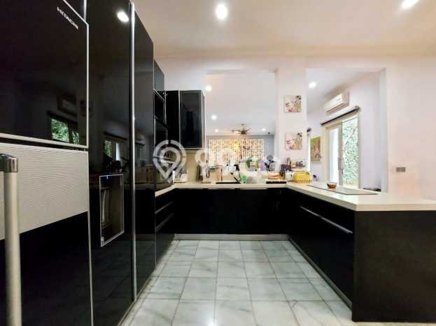 Rumah Berkualitas di Pondok Pinang, Jakarta Selatan, LT 453m² LB 335m² - HARGA NEGO! Rumah Berkualitas di Pondok Pinang, Jakarta Selatan, LT 453m² LB 335m² - HARGA NEGO!