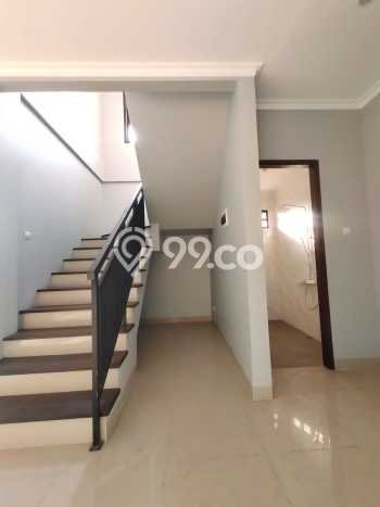 Jual Rumah Luas Elegan Dengan View Eksklusif di Condet, Jakarta Timur Jual Rumah Luas Elegan Dengan View Eksklusif di Condet, Jakarta Timur
