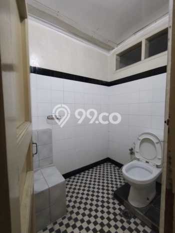 Rumah Elit Modern Tanpa Renovasi di Sayap Dago Bandung Rumah Elit Modern Tanpa Renovasi di Sayap Dago Bandung