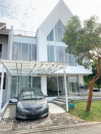 Rumah Mewah LB 135m2 Siap Huni Desain Elegan di BSD City, Tangerang Rumah Mewah LB 135m2 Siap Huni Desain Elegan di BSD City, Tangerang