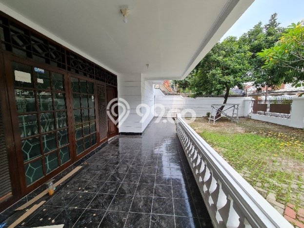 LIMITED UNIT! Rumah di Mampang Prapatan, 4 KT, Luas 500m² LB 500m² LIMITED UNIT! Rumah di Mampang Prapatan, 4 KT, Luas 500m² LB 500m²