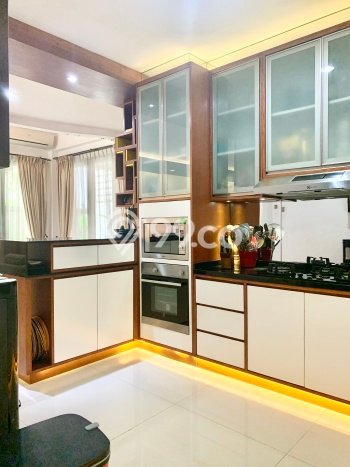 Hot Offer Hunian Mewah Ideal dan Luas di Ciputat, Tangerang Selatan Hot Offer Hunian Mewah Ideal dan Luas di Ciputat, Tangerang Selatan