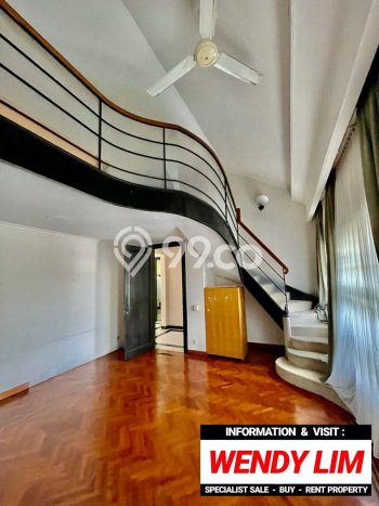 For Sale Rumah Mewah Exclusive di Simprug, Jakarta Selatan For Sale Rumah Mewah Exclusive di Simprug, Jakarta Selatan