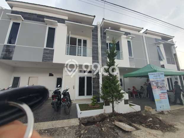 Rumah dengan Lokasi Strategis 4 KT di Andir, Bandung Rumah dengan Lokasi Strategis 4 KT di Andir, Bandung