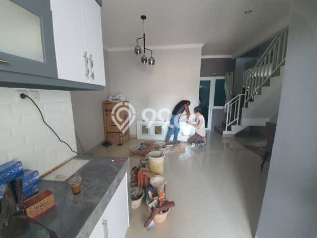 Rumah dengan Lokasi Strategis 4 KT di Andir, Bandung Rumah dengan Lokasi Strategis 4 KT di Andir, Bandung