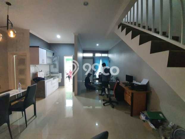 Rumah dengan Lokasi Strategis 4 KT di Andir, Bandung Rumah dengan Lokasi Strategis 4 KT di Andir, Bandung