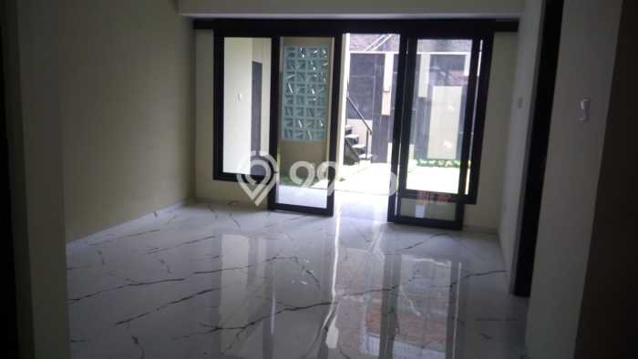 Rumah lokasi Antapani, Bandung, LT 134m² Bangunan 126m² Rumah lokasi Antapani, Bandung, LT 134m² Bangunan 126m²