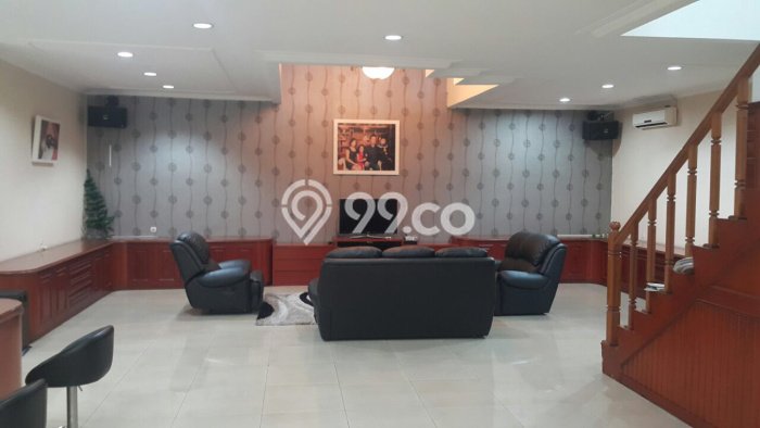 Rumah 5 Kamar Tidur Lokasi Premium di Metro Permata, Dekat Fasilitas Umum, Tangerang Rumah 5 Kamar Tidur Lokasi Premium di Metro Permata, Dekat Fasilitas Umum, Tangerang