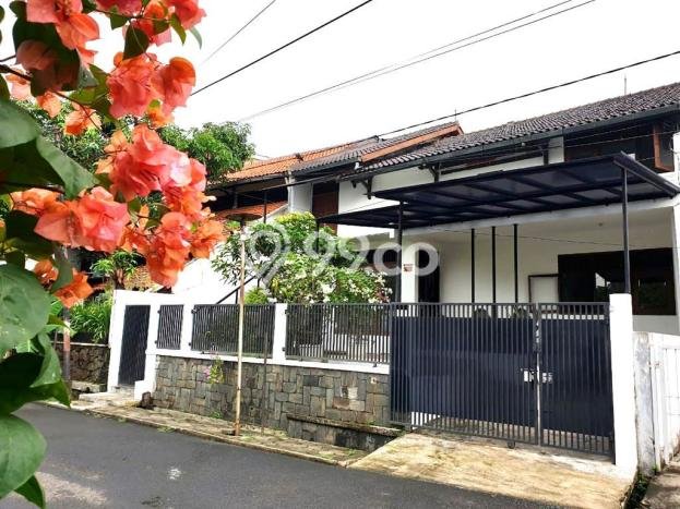 Jual Rumah Mewah Megah Dengan View Cantik di Bintaro, Jakarta Selatan Jual Rumah Mewah Megah Dengan View Cantik di Bintaro, Jakarta Selatan