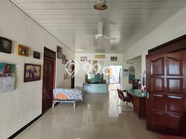 Rumah Modern Cantik 4 Kamar Siap Huni di mojosongo Rumah Modern Cantik 4 Kamar Siap Huni di mojosongo