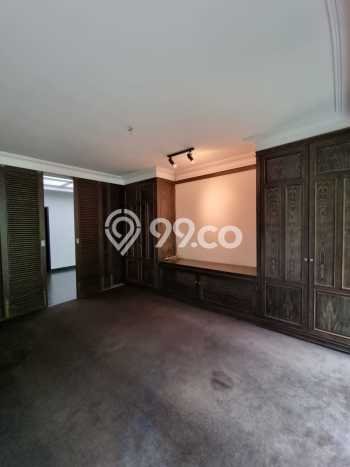 NEW LISTING! Rumah Strategis area Kemang, Luas 970m² Bangunan 400m² NEW LISTING! Rumah Strategis area Kemang, Luas 970m² Bangunan 400m²