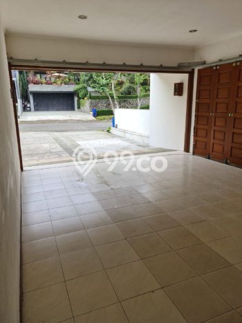 Rumah Bagus kawasan Dago, Bandung, Luas 440m2m² Bangunan 338m2m² HARGA MENARIK! Rumah Bagus kawasan Dago, Bandung, Luas 440m2m² Bangunan 338m2m² HARGA MENARIK!