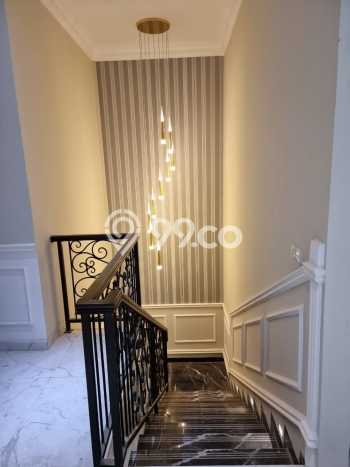 Jual Rumah Luas Elegan Dengan View Cantik di Joglo, Jakarta Barat Jual Rumah Luas Elegan Dengan View Cantik di Joglo, Jakarta Barat
