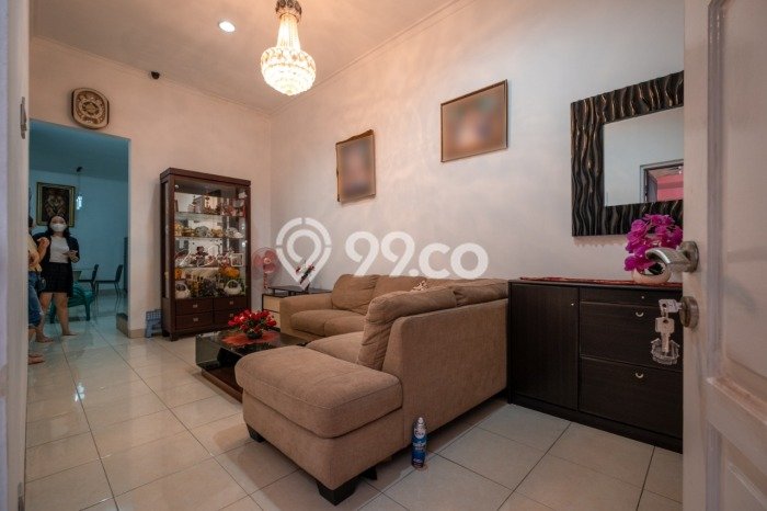 Hunian Nyaman Asri 3 KT Siap Pakai di Serpong Villa Melati Mas Tangerang Selatan Hunian Nyaman Asri 3 KT Siap Pakai di Serpong Villa Melati Mas Tangerang Selatan