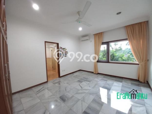 Hunian Bagus Disewakan di Antasari, Jakarta Selatan LT 745m2, LB 579m2 Hunian Bagus Disewakan di Antasari, Jakarta Selatan LT 745m2, LB 579m2