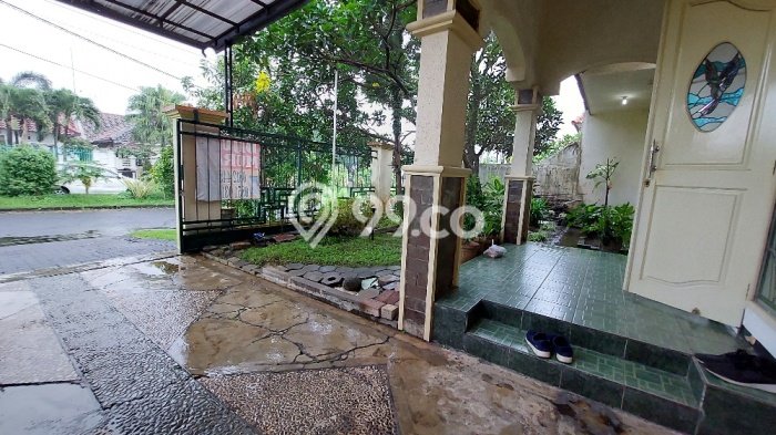 Dijual Cepat Rumah Bagus Siap Huni LB 250m2 di Blimbing, Malang Dijual Cepat Rumah Bagus Siap Huni LB 250m2 di Blimbing, Malang
