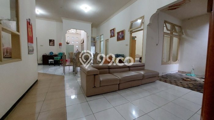 Dijual Cepat Rumah Bagus Siap Huni LB 250m2 di Blimbing, Malang Dijual Cepat Rumah Bagus Siap Huni LB 250m2 di Blimbing, Malang