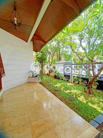 HARGA SPECIAL! Rumah Nyaman area Pejaten, Jakarta Selatan, LT 292m² Bangunan 185m² Bisa Nego! HARGA SPECIAL! Rumah Nyaman area Pejaten, Jakarta Selatan, LT 292m² Bangunan 185m² Bisa Nego!