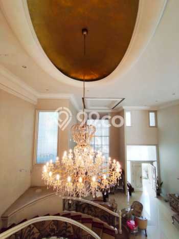 Rumah Elit Modern Siap Huni di Simprug Jakarta Selatan Rumah Elit Modern Siap Huni di Simprug Jakarta Selatan