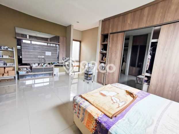RUMAH SIAP HUNI FASILITAS KOLAM RENANG
DE PARK CLUSTER DE BRASSIA
RUMAH SIAP HUNI FASILITAS KOLAM RENANG
DE PARK CLUSTER DE BRASSIA