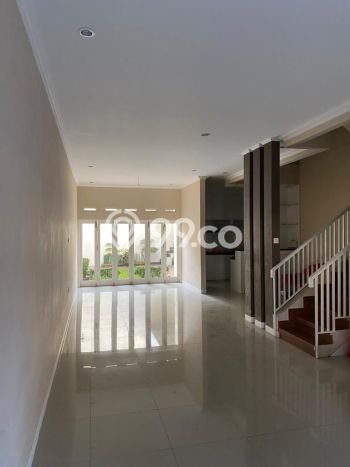 Rumah Modern 4 Kamar LT 154m2 di Buah Batu Rumah Modern 4 Kamar LT 154m2 di Buah Batu